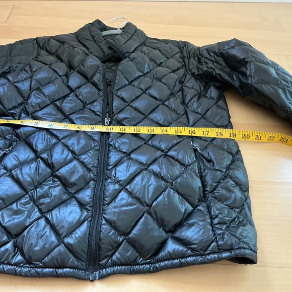 Women’s Light Down Puffer-Large - Picture 8 of 8